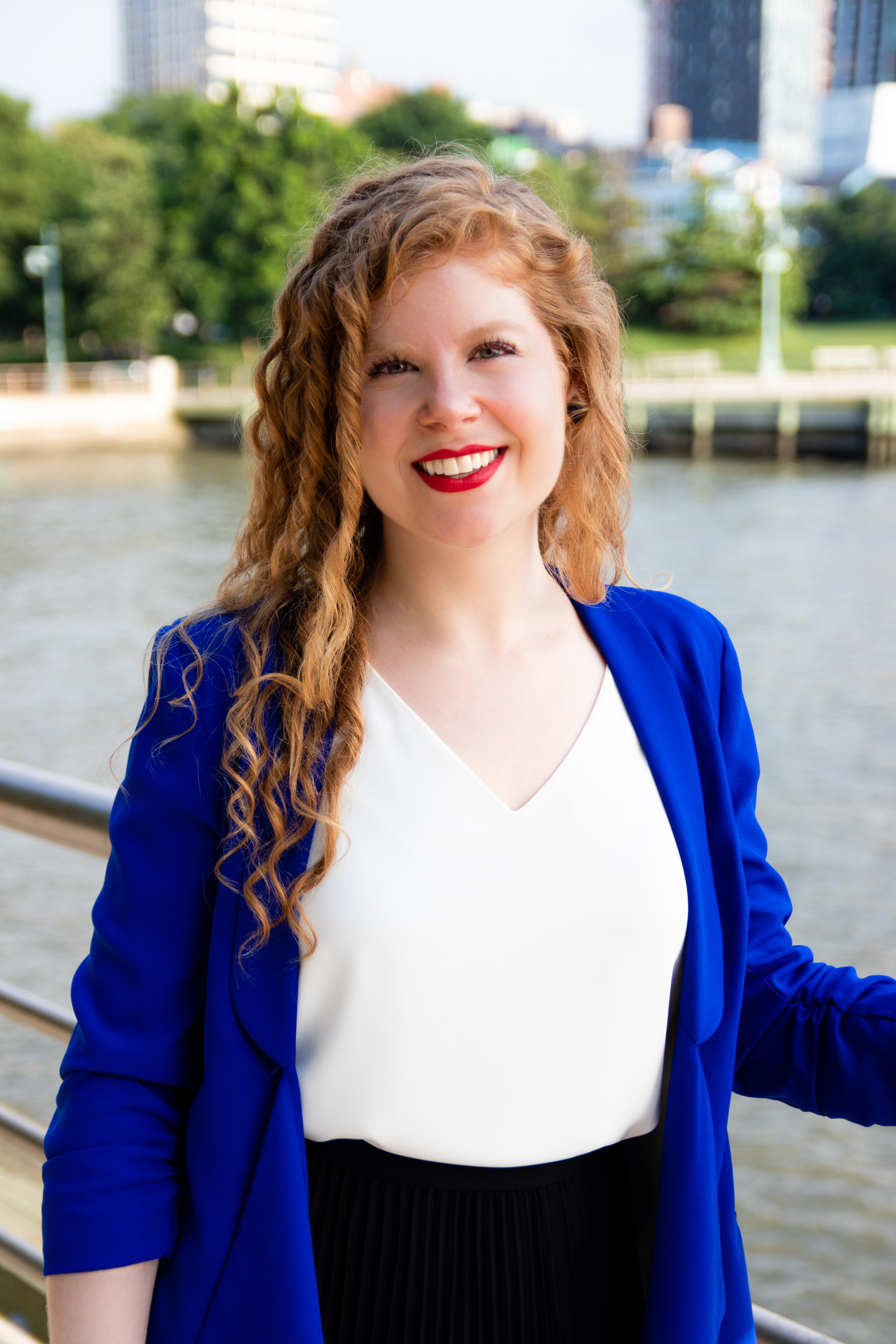 Amelia Norvell, leadership and life coach, at the NYC waterfront